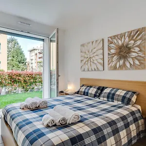 https://dream-holiday-houses.it-lombardy.com